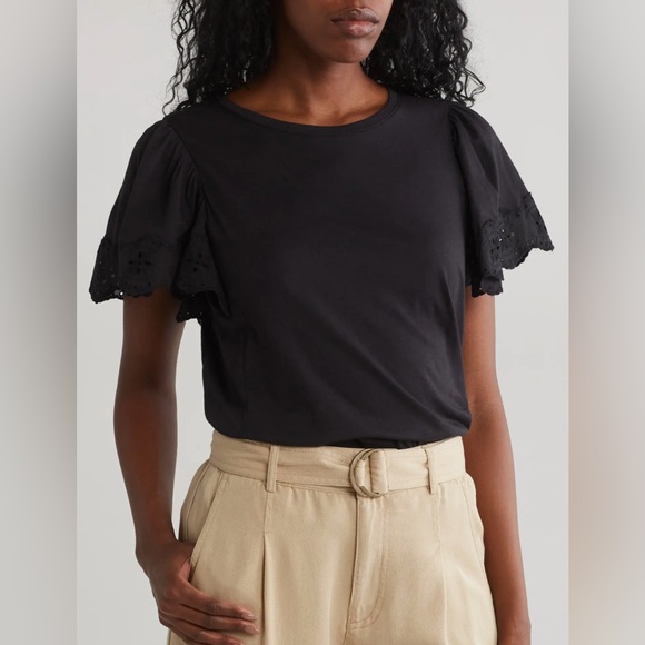 Tahari Tops - Tahari Eyelet Flutter Sleeve Top. Size S